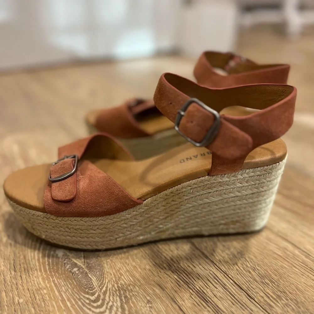 LUCKY BRAND NWOB NAVEAH Suede ankle strap wedge espadrille in canyon rose